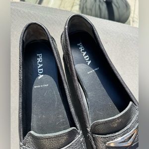 PRADA women’s driving loafer size 40